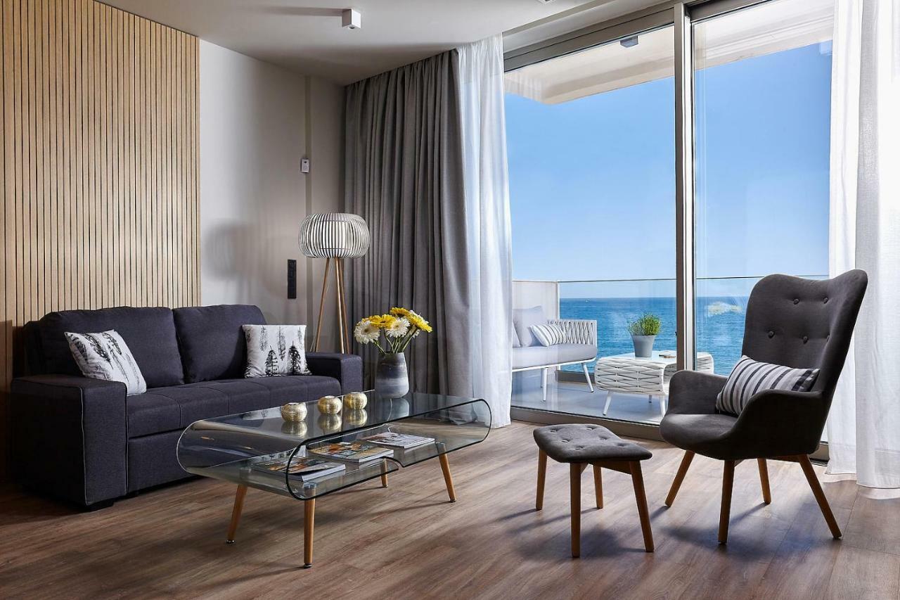 Seafront Apartments By Myseasight Hersónissos Extérieur photo