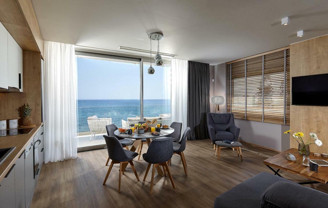 Seafront Apartments By Myseasight Hersónissos Extérieur photo